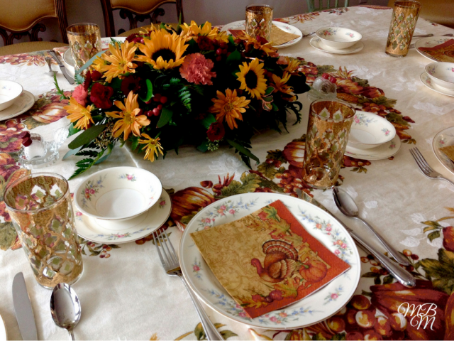 Vintage Thanksgiving Tablescape