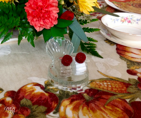 Vintage Glass Turkey Salt and Pepper Shakers